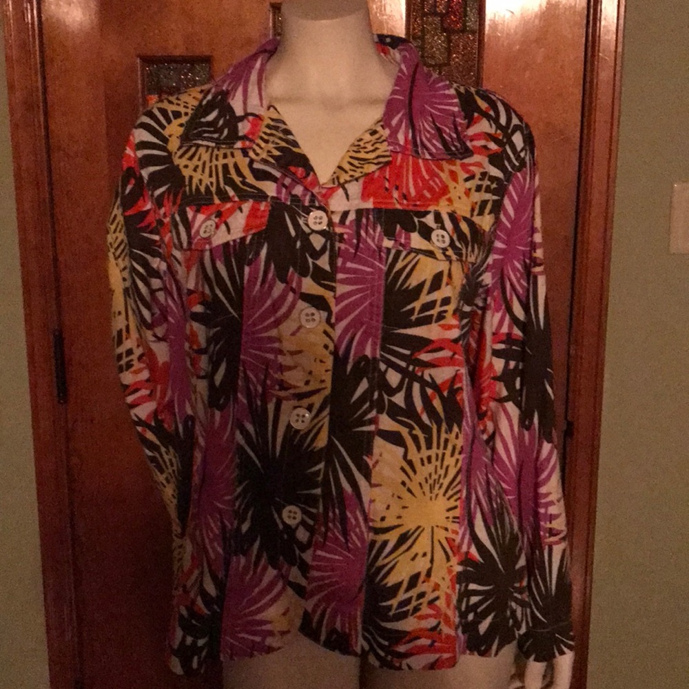 Analogy 2x woman’s jacket with white buttons.